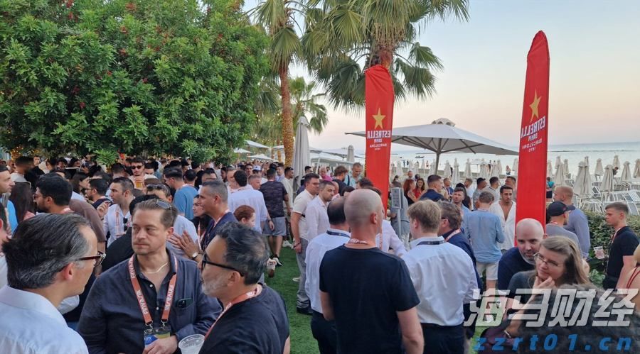 WTA1000蒙特利尔站,张帅携搭档晋级双打半决赛